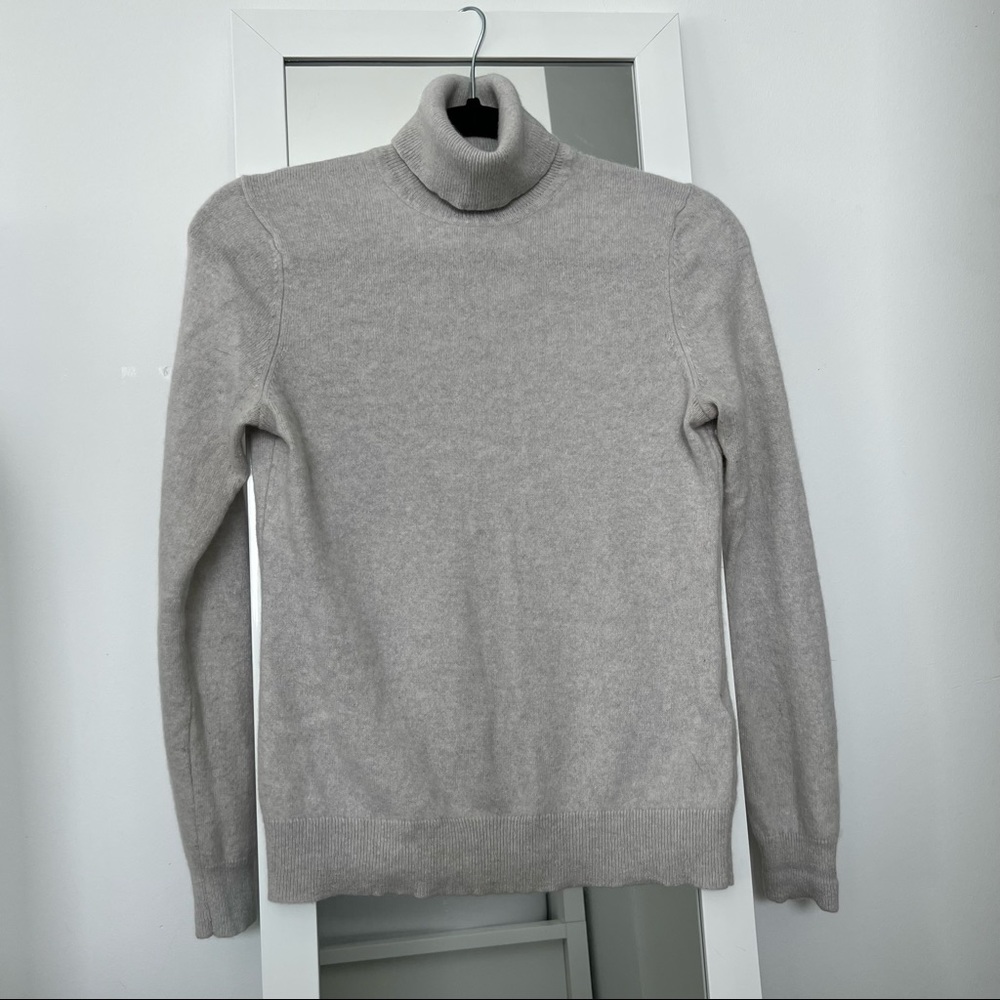 Lord & Taylor 100% Cashmere Turtleneck Sweater (Gray, Size M)